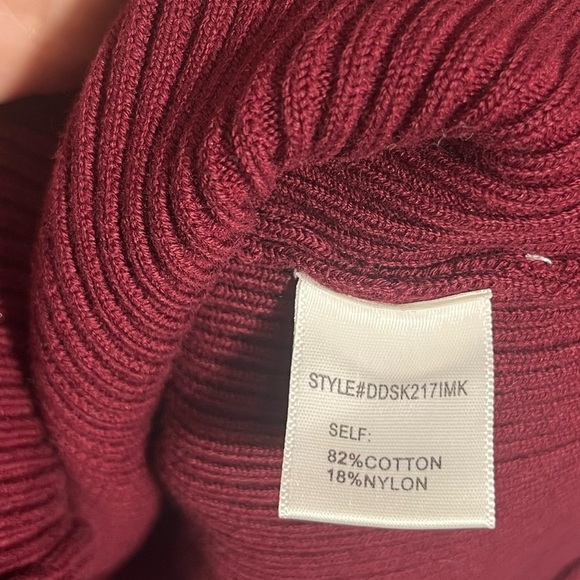 NWT 4S3NNA Bodycon Ariana Dress in Burgundy - Picture 10 of 10